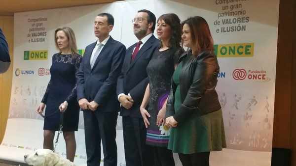 /fotos/De izq. a dcha. Matilde Gómez Casas, Pedro Castillo, Miguel Carballeda, Aitana Martínez Ballesteros y Yobanka Cuervo